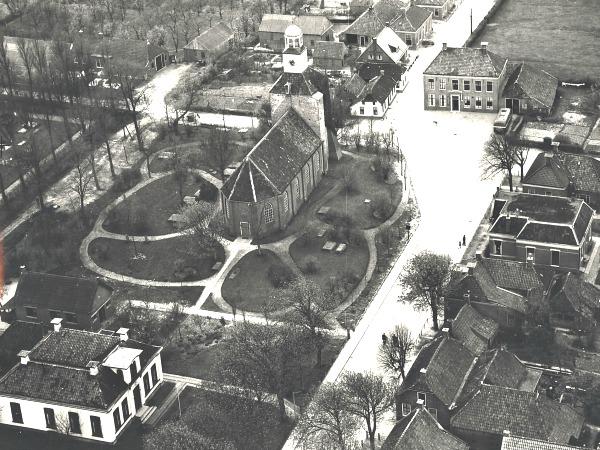 Hornhuizen luchtfoto dorp